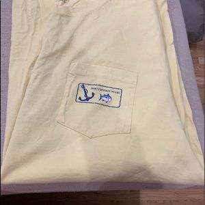 Southern tide t shirt